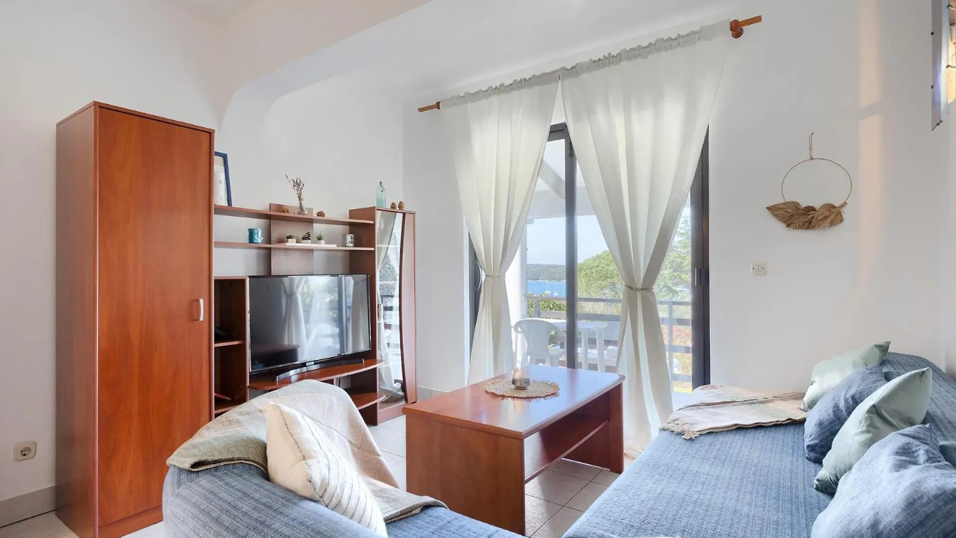 Apartment Eliana Banjole