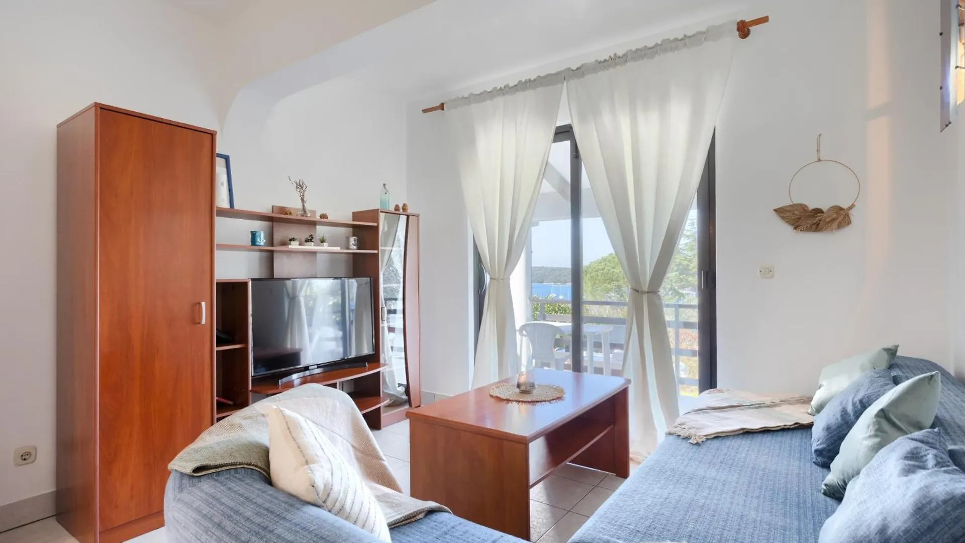 Apartment Eliana Banjole